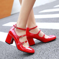 chaussures-annees-20-t-strap-rouge